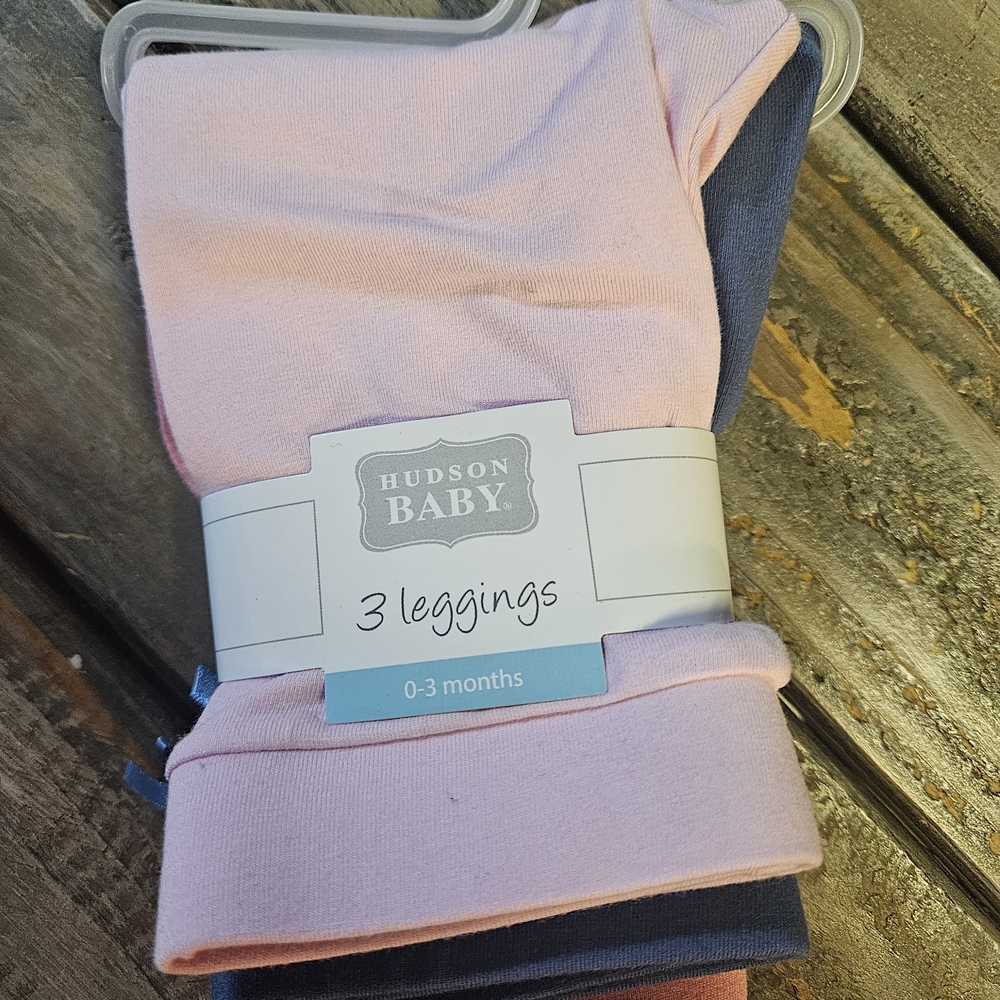 🎁🎁3/20🎁🎁Hudson Baby Soft Pink and Navy Leggings Set